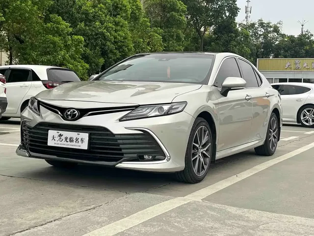 Toyota Camry 2021 2.5G Luxury Edition