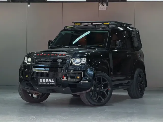 Land Rover Defender 2023 Model 90 3.0T P400 XS