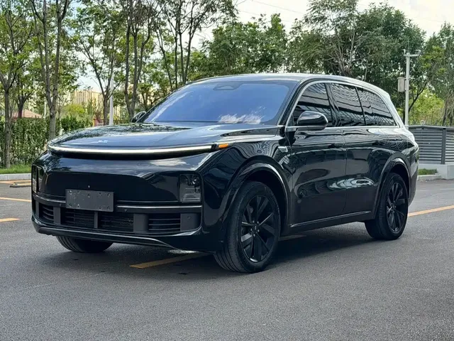 Li Auto Li L8 2023 Pro