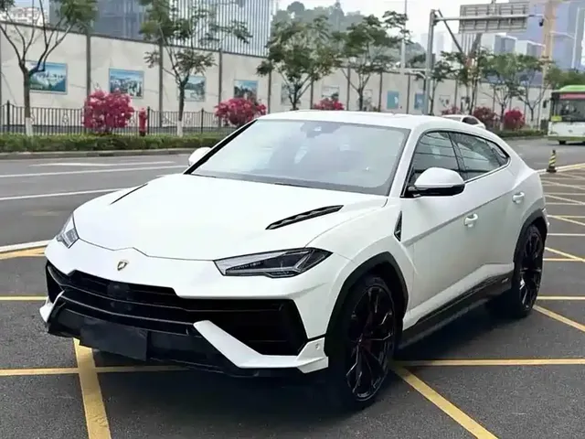 Lamborghini Urus 2021 4.0T V8
