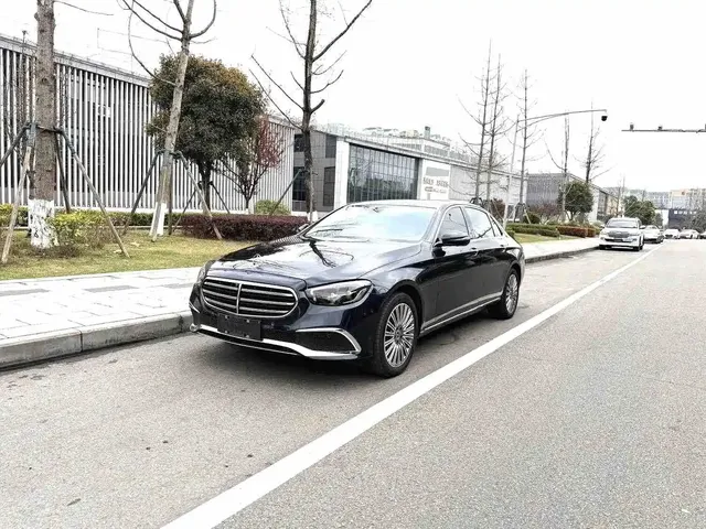 Mercedes-Benz E-Class 2022 E 300 L Fashion