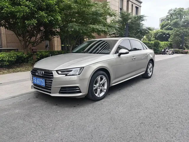 Audi A4L 2018 30th Anniversary 40 TFSI Progressive