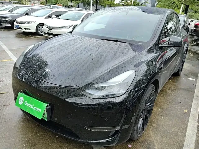 Tesla Model Y 2023 Long Range All-Wheel Drive Edition