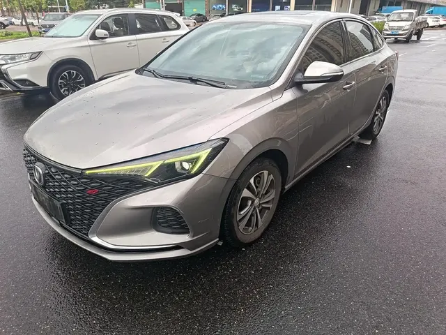 Changan Eado 2020 PLUS Blue Whale NE 1.4T GDI DCT Trend