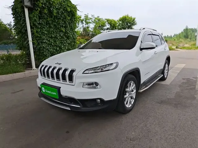 Jeep Cherokee 2017 2.0L Superior Edition