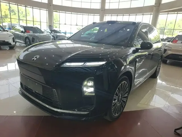 NIO ES8 2025 Base Model 7-Seater