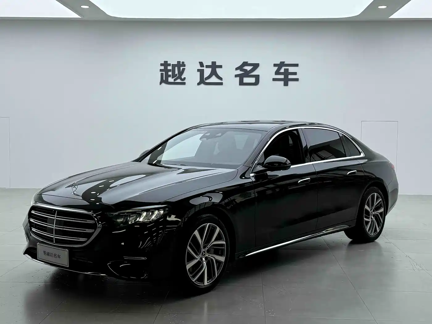 Mercedes-Benz E-Class 2024 E 300 L Fashion