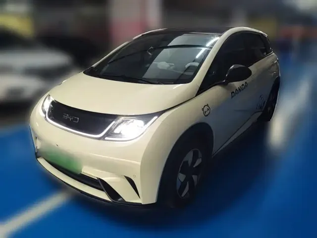 BYD Dolphin 2024 Glory Edition 420km Fashion Edition