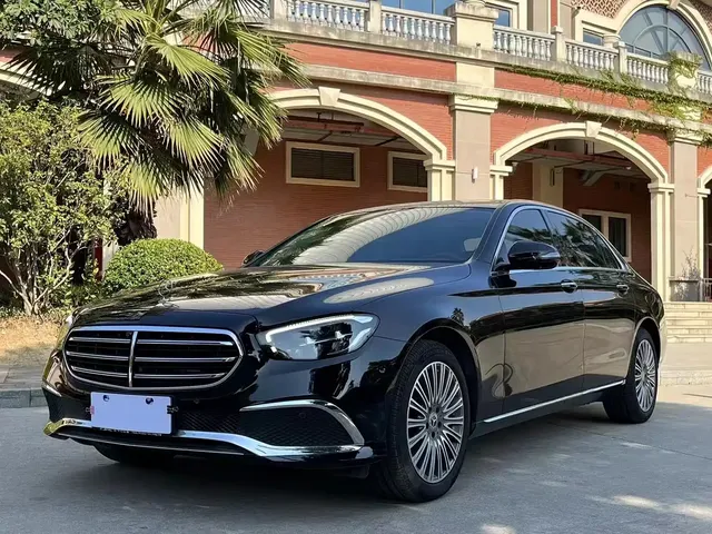 Mercedes-Benz E-Class 2022 E 300 L Fashion