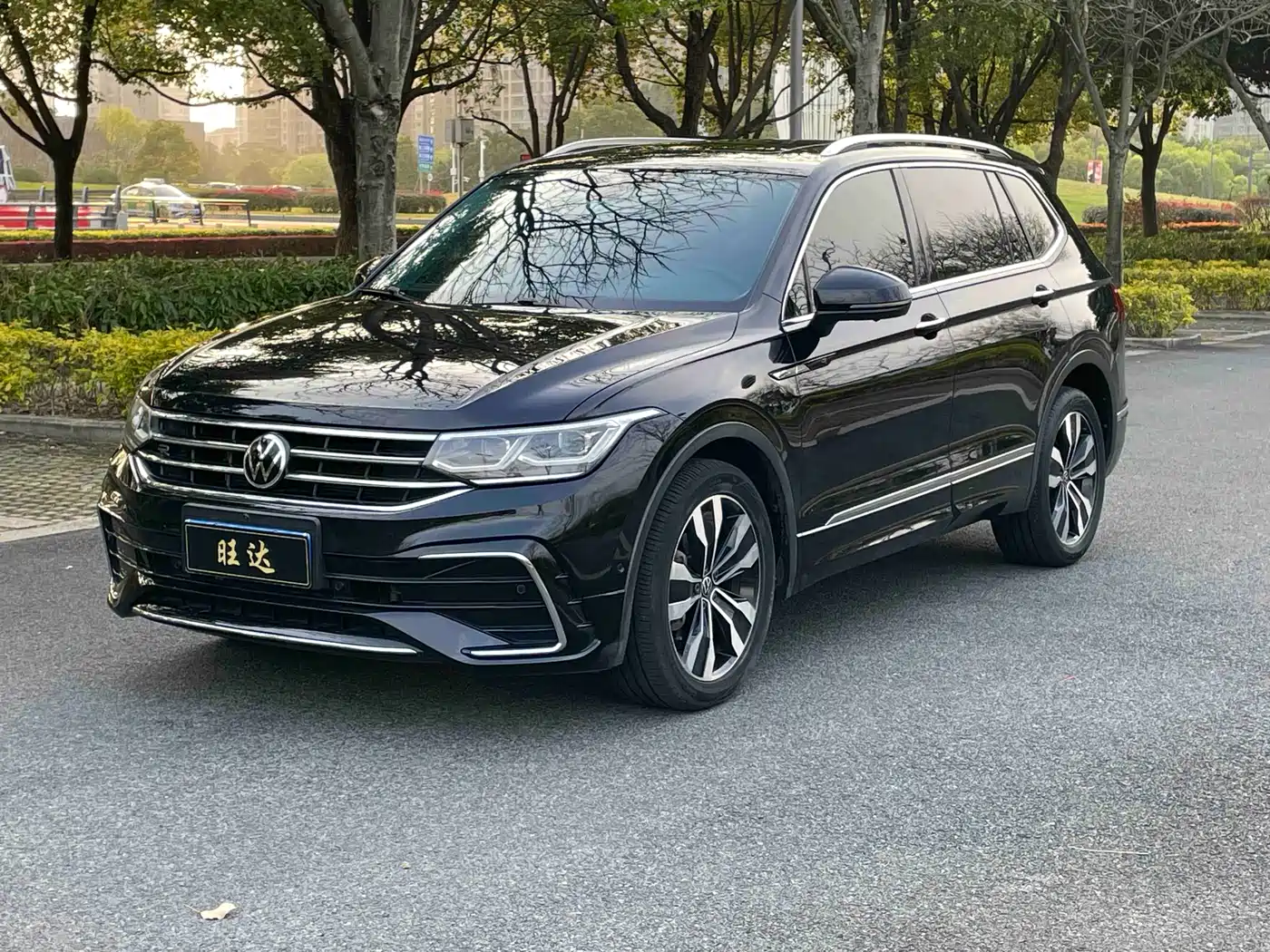 Volkswagen Tiguan L 2022 330TSI Automatic 2WD R-Line Flagship Edition