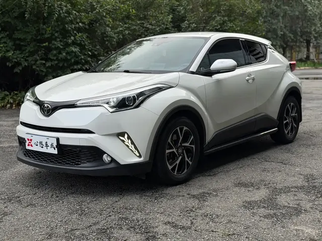 Toyota C-HR 2018 2.0L Leading Edition China V