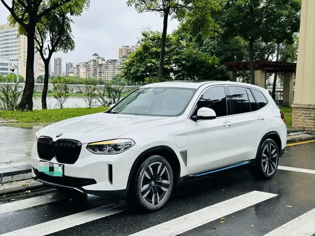 BMW iX3 2021 Facelift Leading