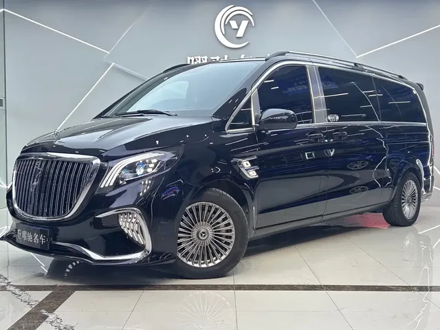 Mercedes-Benz Vito 2023 2.0T Business 7-Seater