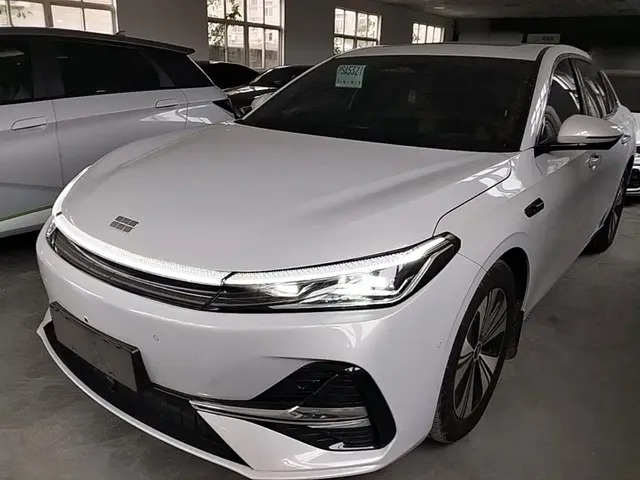 Geely Galaxy A7 2025 EM-i 150km Explorer+ Edition