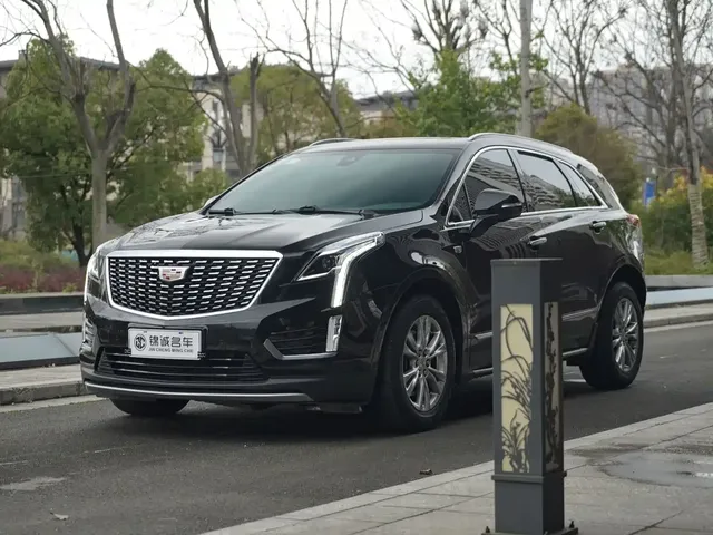 Cadillac XT5 2022 2.0T 2WD Luxury