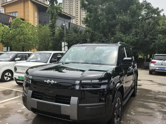 Fang Cheng Bao Titanium 7 2025 200KM Front-Wheel Drive Max Edition