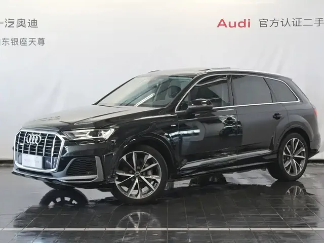 Audi Q7 2023 55 TFSI quattro S line Sport