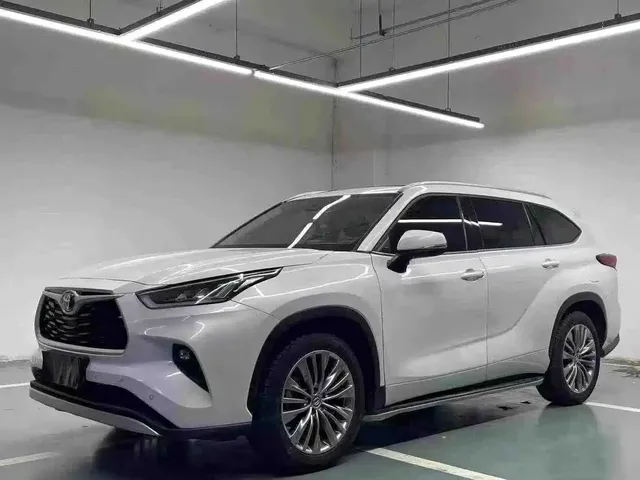 Toyota Highlander 2023 2.5L Smart Hybrid Dual Engine AWD Premium 7-Seater