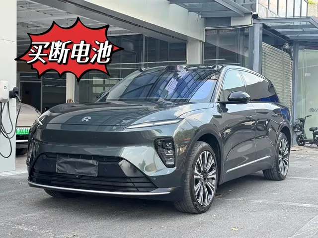 NIO ES8 2023 75kWh Executive Edition
