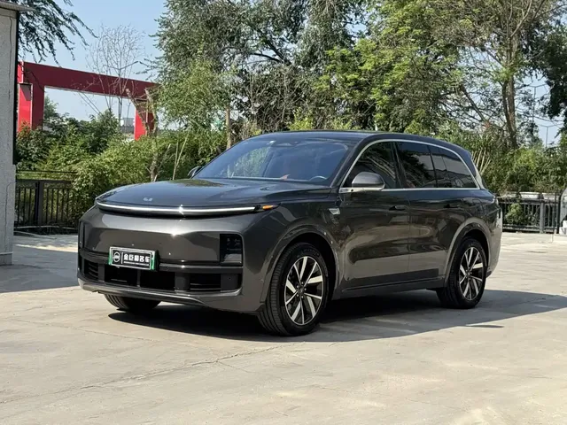 Li Auto Li L8 2023 Pro