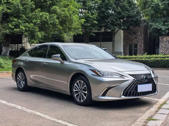 Lexus ES 2023 200 Excellence Edition