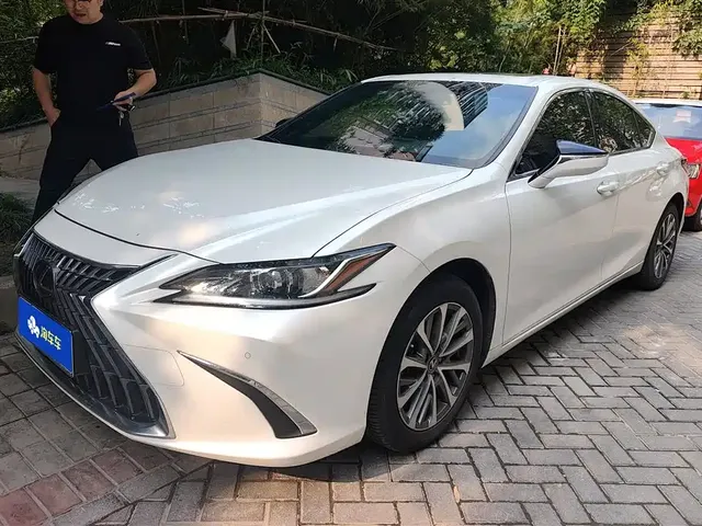 Lexus ES 2022 200 Excellence Edition