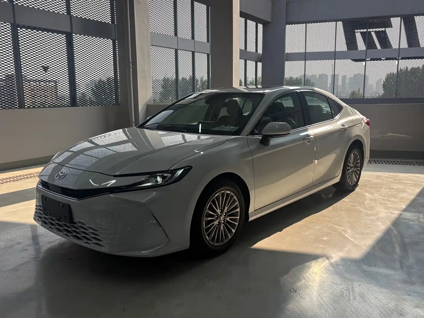 Toyota Camry 2026 Hybrid 2.0HE Elite Edition