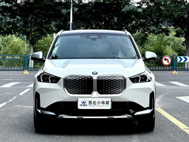 BMW iX1 2023 eDrive25L X Design Package