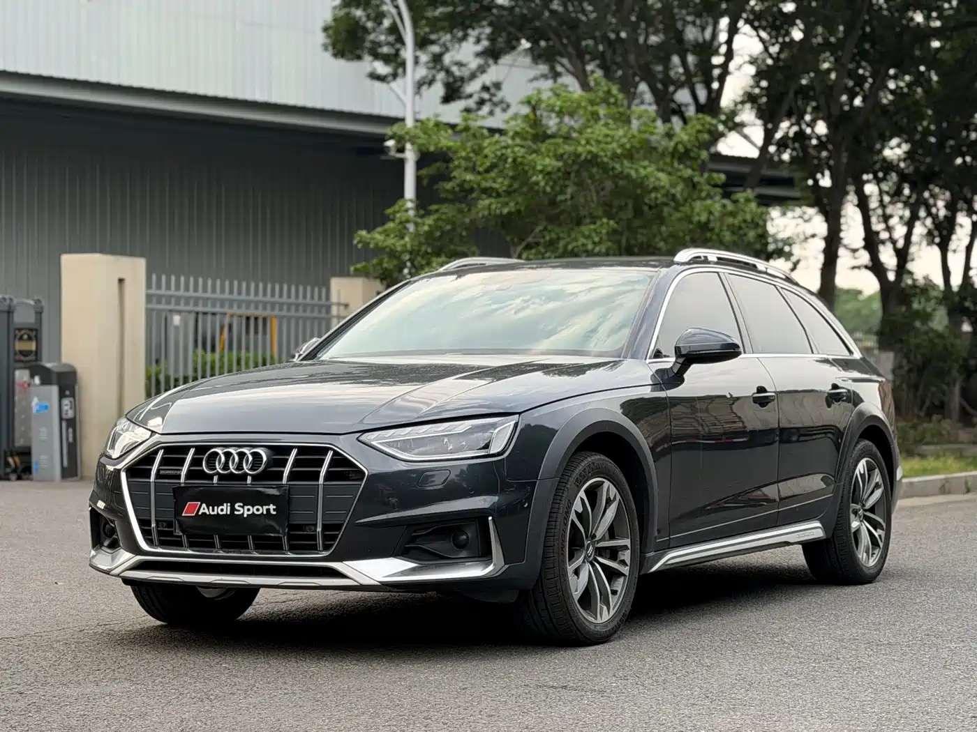 Audi A4 (Import) 2021 allroad quattro Explorer