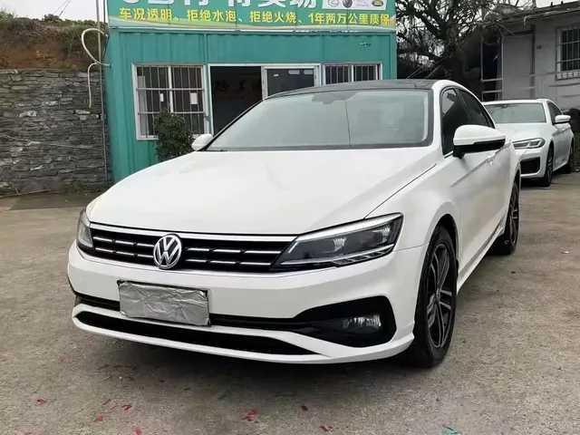 Volkswagen Lamando 2021 230TSI DSG Fashion Edition