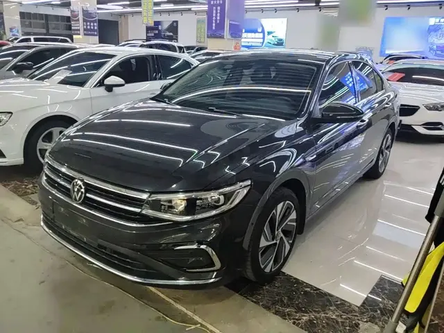 Volkswagen Bora 2023 300TSI DSG Premium Edition