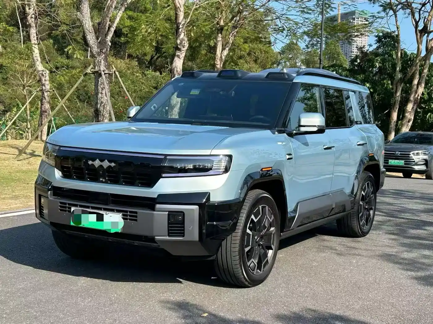 Fang Cheng Bao Leopard 8 2025 Smart Brave Flagship Drone Edition 7-seater