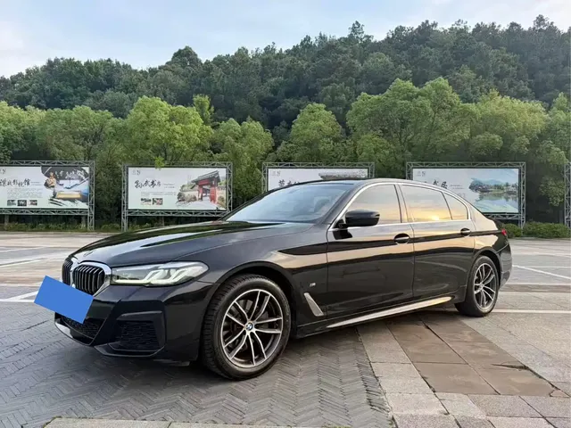 BMW 5 Series 2021 525Li M Sport Package