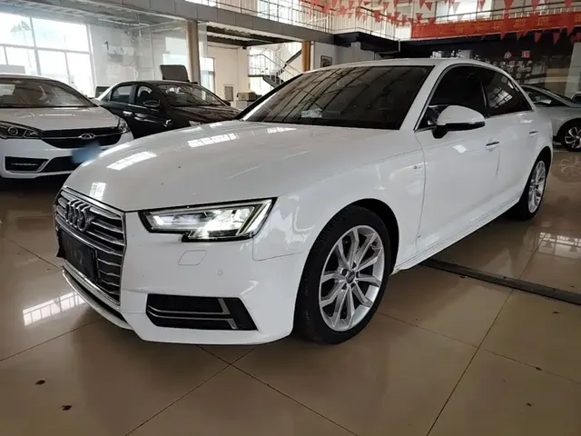 Audi A4L 2018 30th Anniversary 40 TFSI Fashion