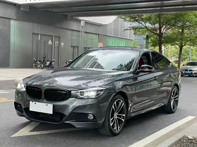 BMW 3 Series GT 2019 330i xDrive M Sport Black Night Edition