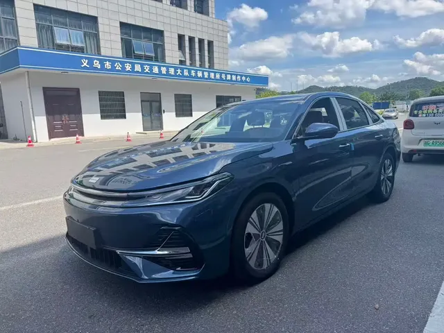 Geely Galaxy A7 2025 EM-i 150km Explorer+ Edition
