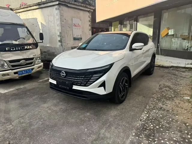 Nissan Qashqai 2025 Honor 2.0L CVT XV+ Leading Edition