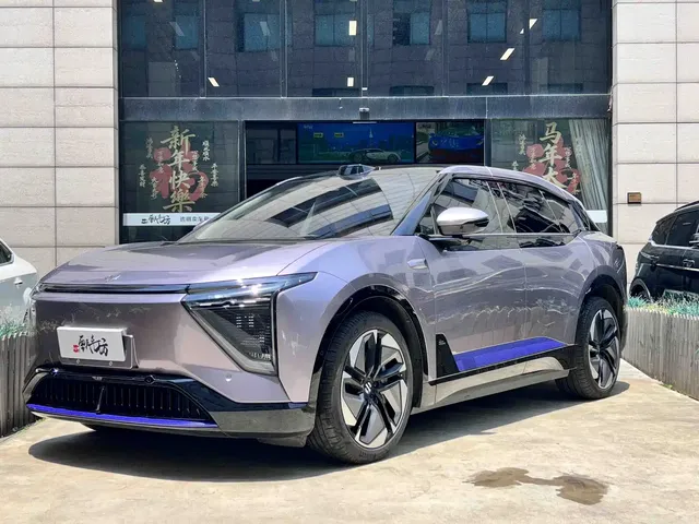 HiPhi Y 2023 560km Elite Edition