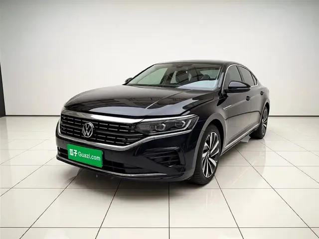 Volkswagen Passat 2023 Facelift 380TSI Luxury Edition