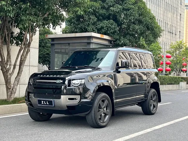 Land Rover Defender 2023 Facelift 110 3.0T P400 X-DYNAMIC HSE