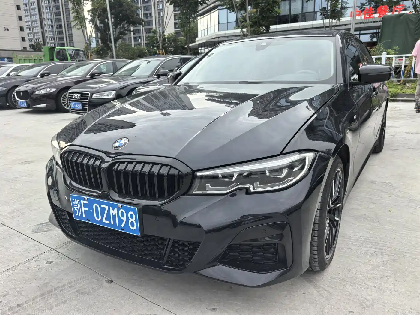 BMW 3 Series 2022 325i M Sport Shadow Edition