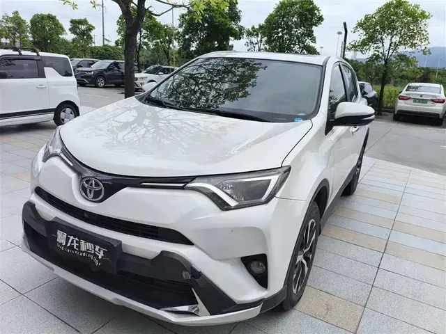 Toyota RAV4 Rongfang 2016 2.0L CVT 2WD Trend (China V)