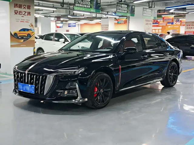 Hongqi H6 2025 Model 2.0T Fashion Edition