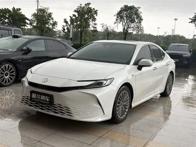 Toyota Camry 2024 Hybrid 2.0HGVP Luxury Edition