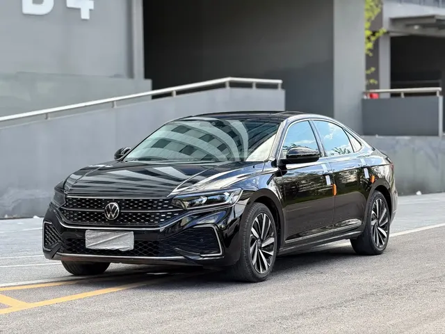 Volkswagen Passat 2023 330TSI Starlight Elite Edition