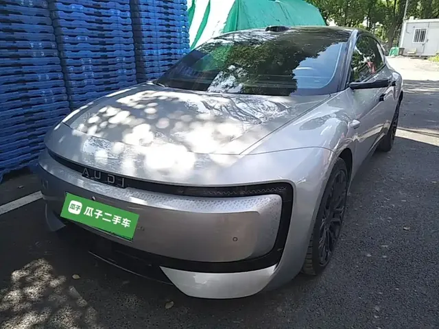 Audi E5 Sportback 2025 300kw 2WD