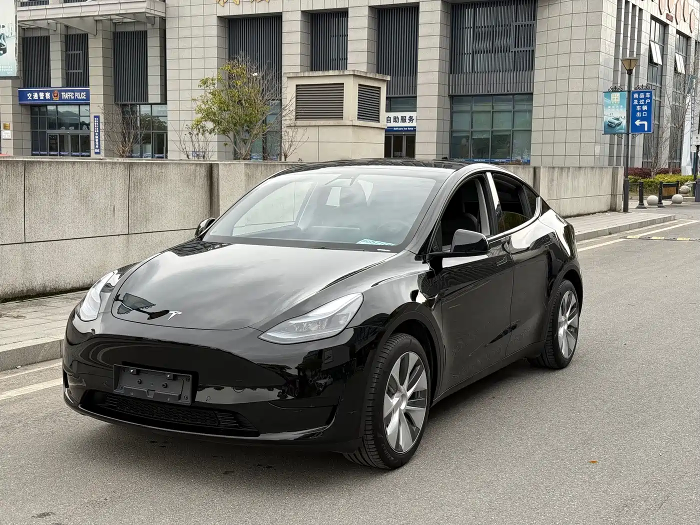 Tesla Model Y 2022 Facelift Rear-Wheel Drive Version