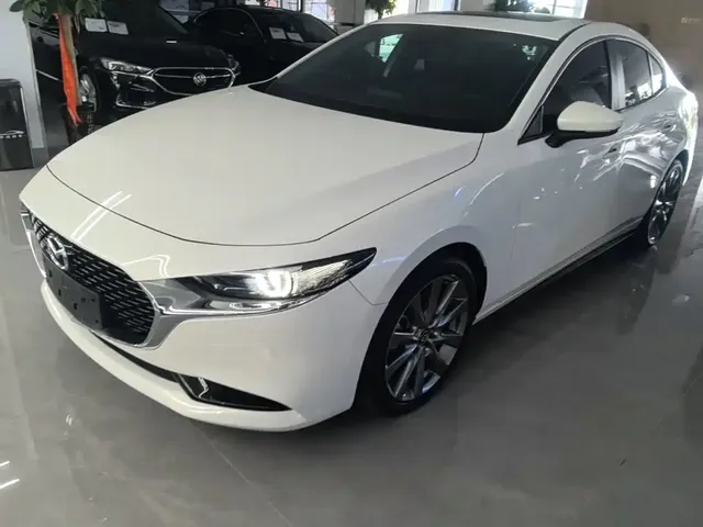 Mazda 3 Axela 2023 2.0L Auto Zhiyao