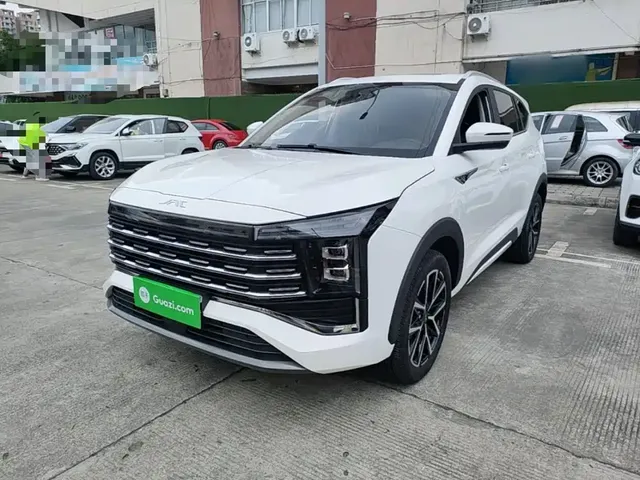 Sehol X8 PLUS 2023 1.5TGDI DCT Smart Family 5-seater