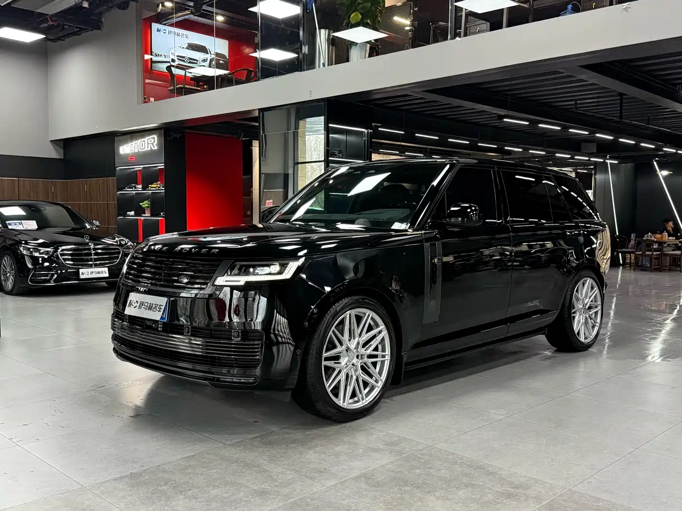 Land Rover Range Rover 2023 3.0 L6 400PS Exemplary Long Wheelbase